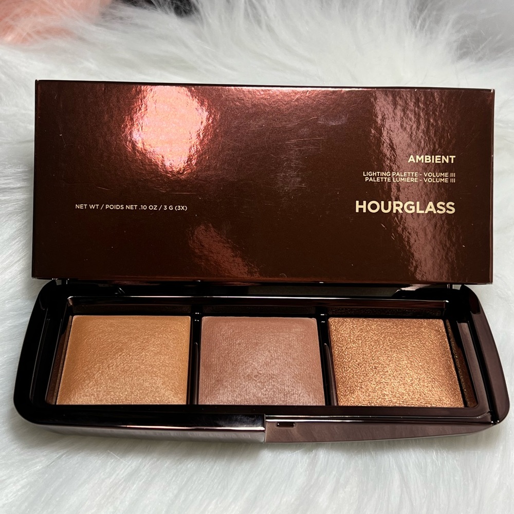 Hourglass Ambient Lighting Palette - Volume III - RETAIL $69